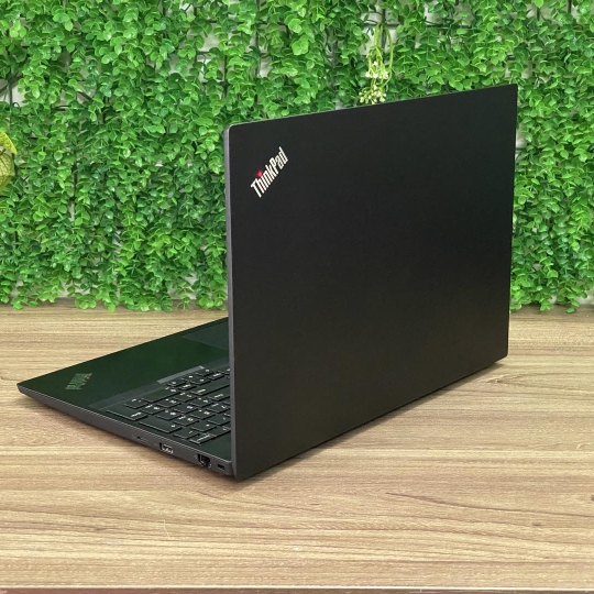 LENOVO ThinkPad E590